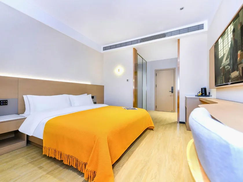 Lezhu Hotel (Qingshan Airport Branch) - Image 1