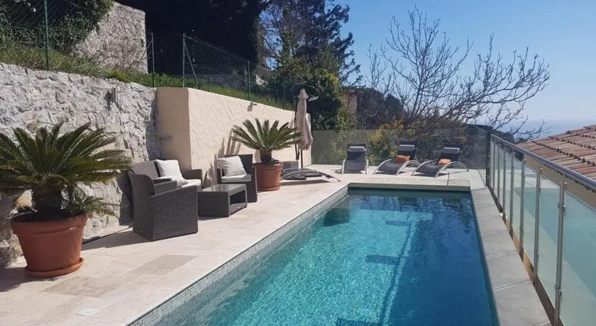 Luxurious, Quiet, and Peaceful, 3 floor villa, 5km from Monaco - Image 1