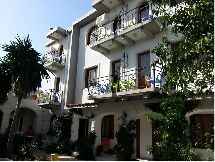VILLA MARGARIT Boutique Hotel - Image 1