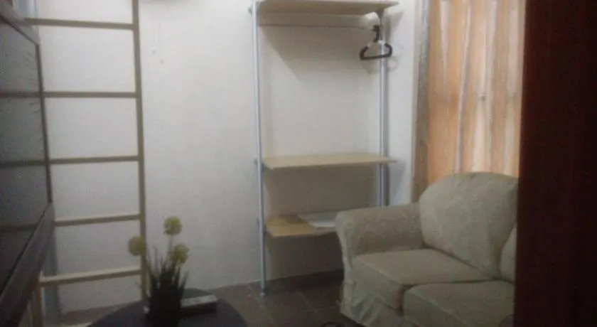 Mini Studio, next to LRT MRT - Image 1