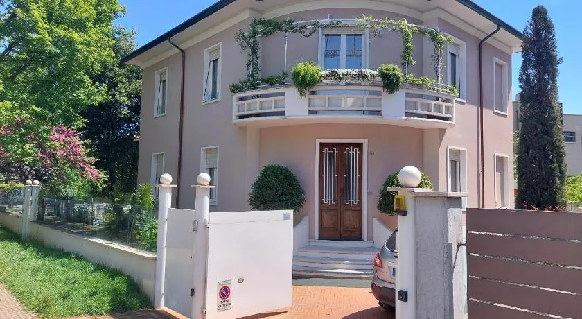 B&B Romeo - Image 1