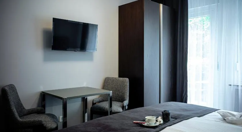 M&M Löwen Hotel - Image 1