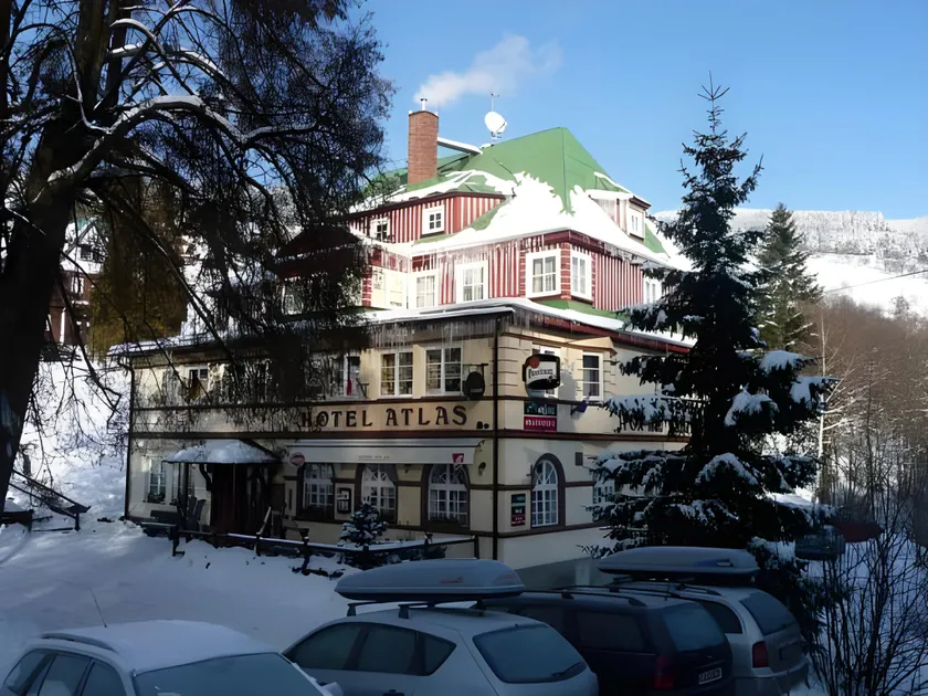 Hotel Atlas - Image 1