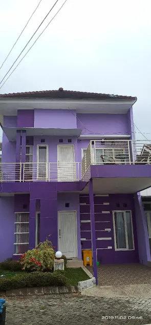 Villa ungu - Image 1