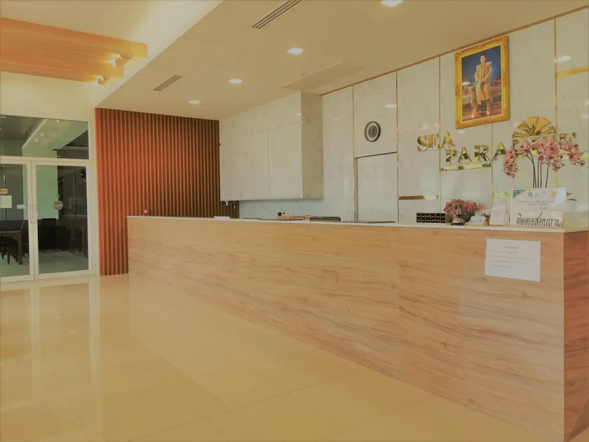 Sea Paradise Hotel Sattahip - Image 1