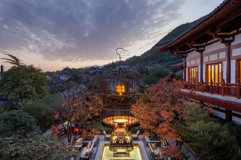 HUAQING PALACE RESORT & SPA - Image 1