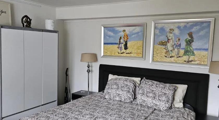 NamaStee aan Zee - Image 1