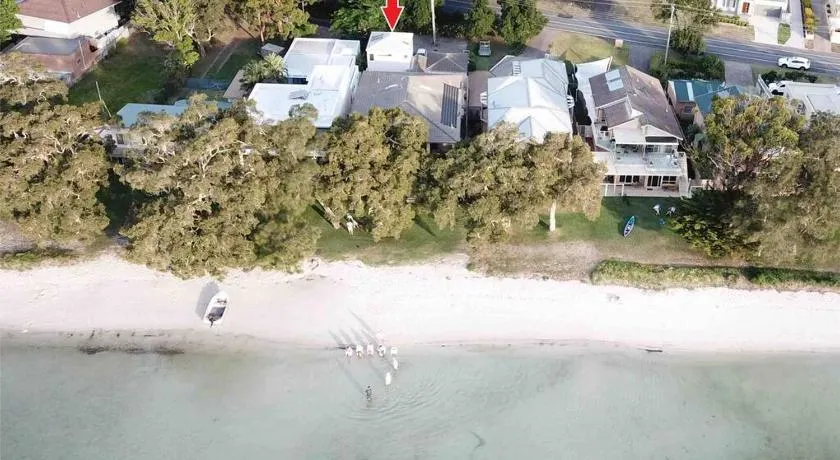 HighTide- luxury apartment, almost on the beach. - Image 1