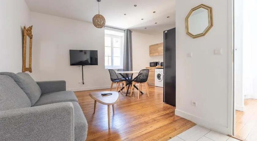 Appartement moderne , trevoux centre historique - Image 1