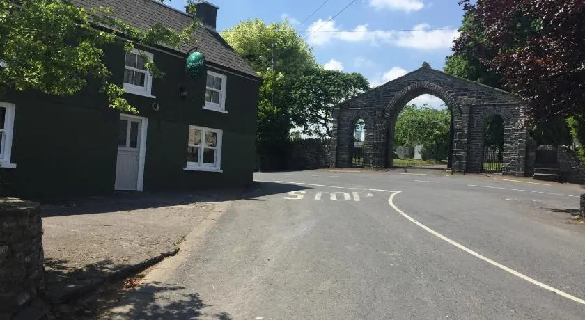 Carey's Bar & Farmhouse Kilkenny Border - Image 1