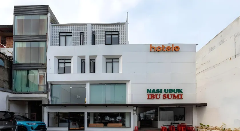 RedDoorz near Mangga Dua Mall - Image 1
