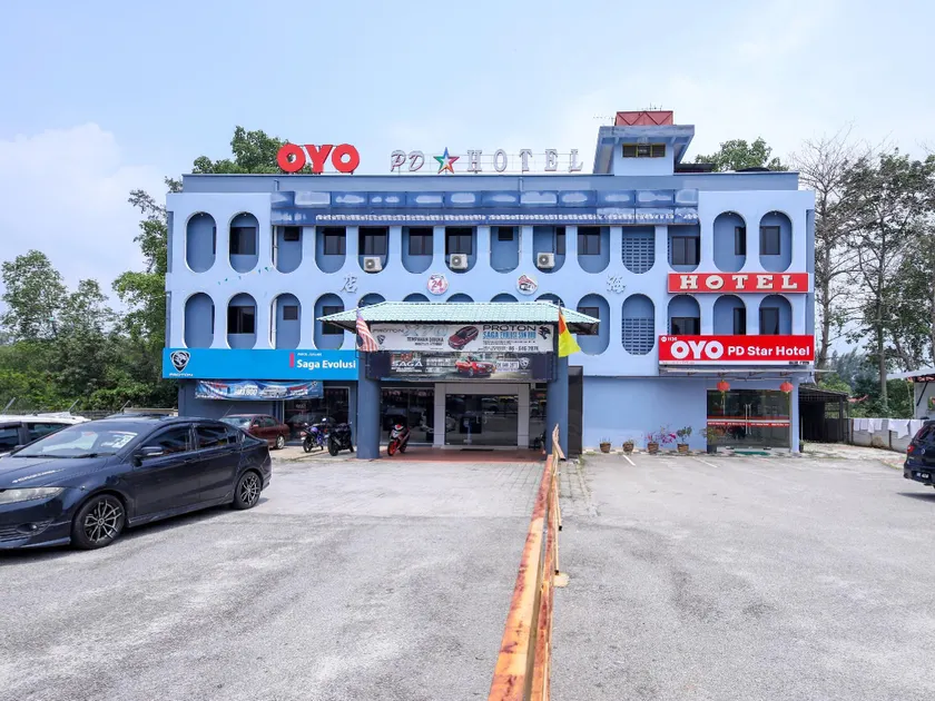 OYO 1136 PD Star Hotel - Image 1