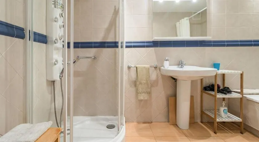 Spacious house with sea view in Liencres + jacuzzi - Image 1