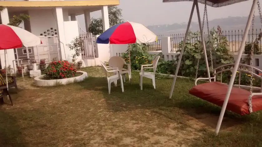 Lime-Villa on Ganga Ghat Aloe - Image 1