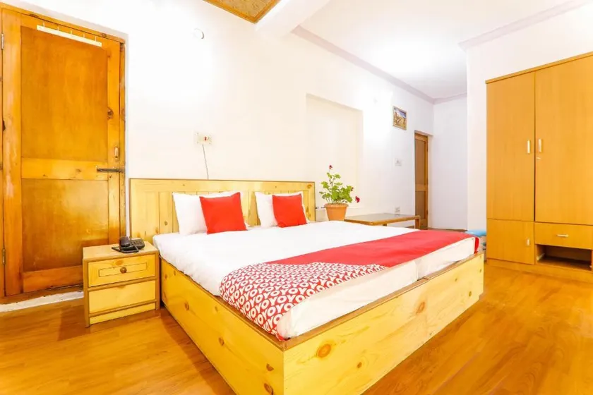 SEMSKIT GUEST HOUSE - Image 1
