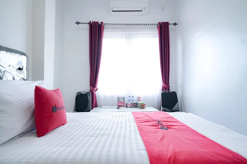 RedDoorz near Palembang Airport 2 - Image 1
