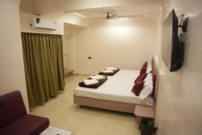 Hotel Vimal palace- newly renovate - Image 1