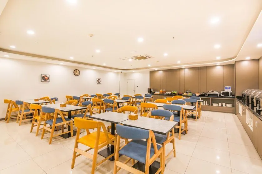 City 118 Chain Inn Qingdao Zhengyang Road Liqun - Image 1
