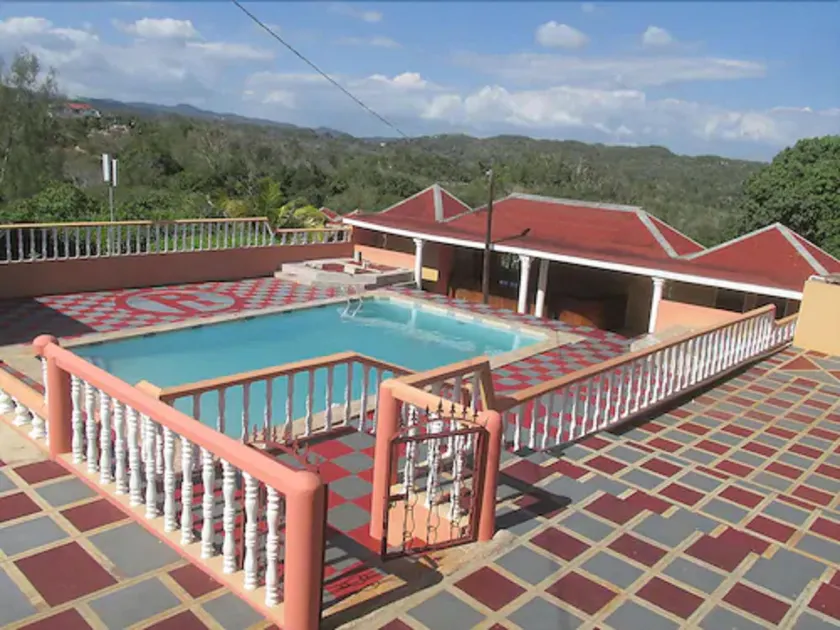 Paradise Reggae Resort - Image 1