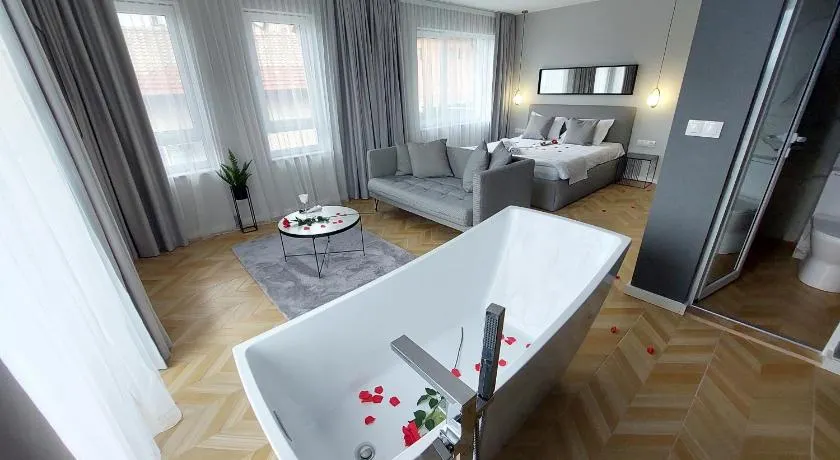 Студио с вана и гледка в "The House" с Термална зона - Image 1
