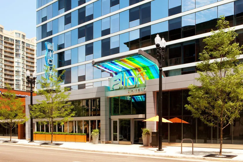 Aloft by Marriott Chicago Downtown River North - Image 1