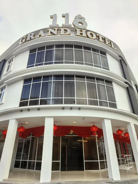 118 Grand Hotel - Image 1