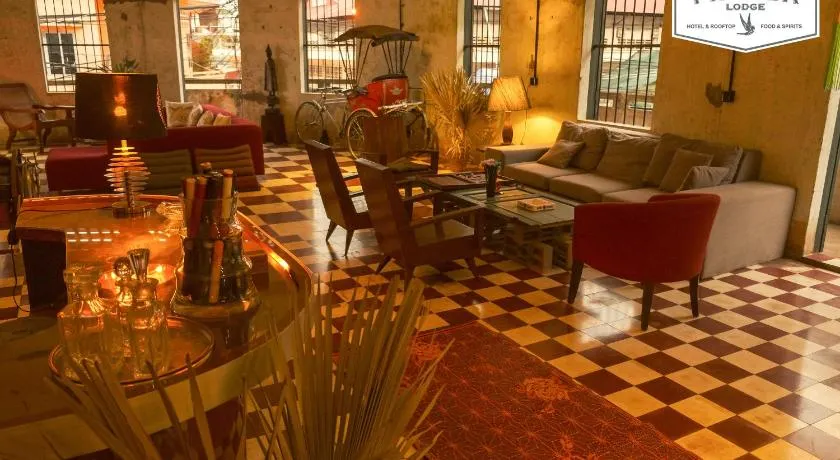 Privada Lodge - Historic Hotel - Image 1