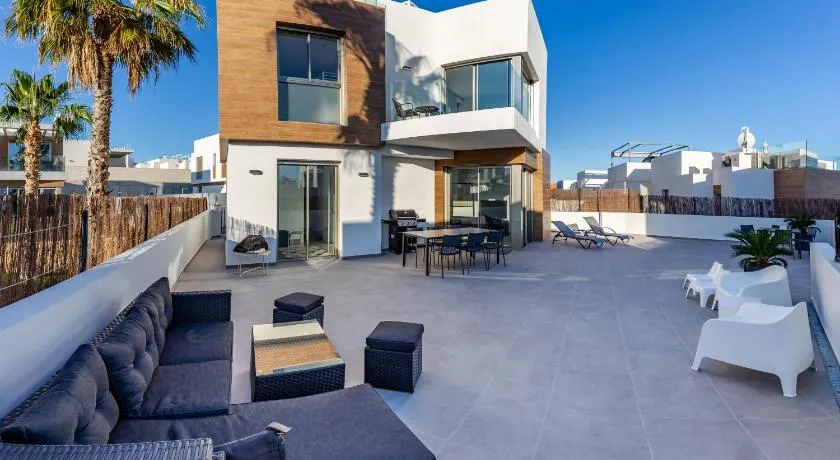 Casa Mordi - Image 1