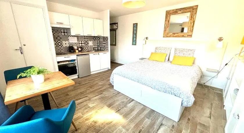 Studio Centre Plage parking gratuit - Image 1
