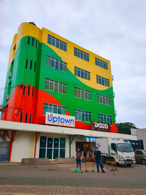 Uptown Hotel - Image 1