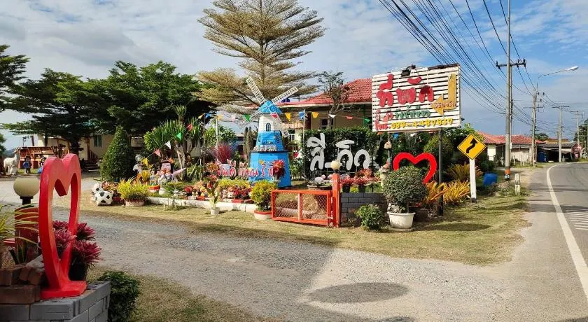 Lee-view Wangnamkeaw - Image 1