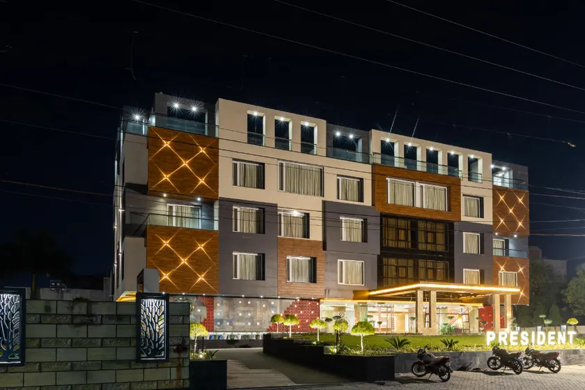 Hotel President - Image 1