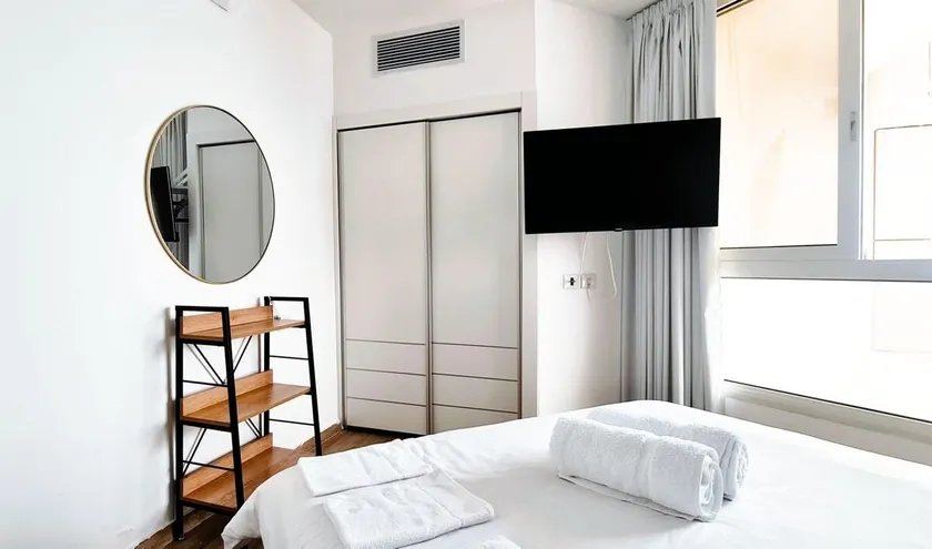 GO12 Leonardo apartment BatYam - Image 1