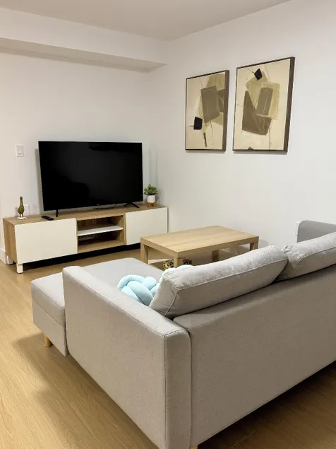 Levida Living - Cozy 2 Bedroom Suite at the Heart of Langley - Image 1