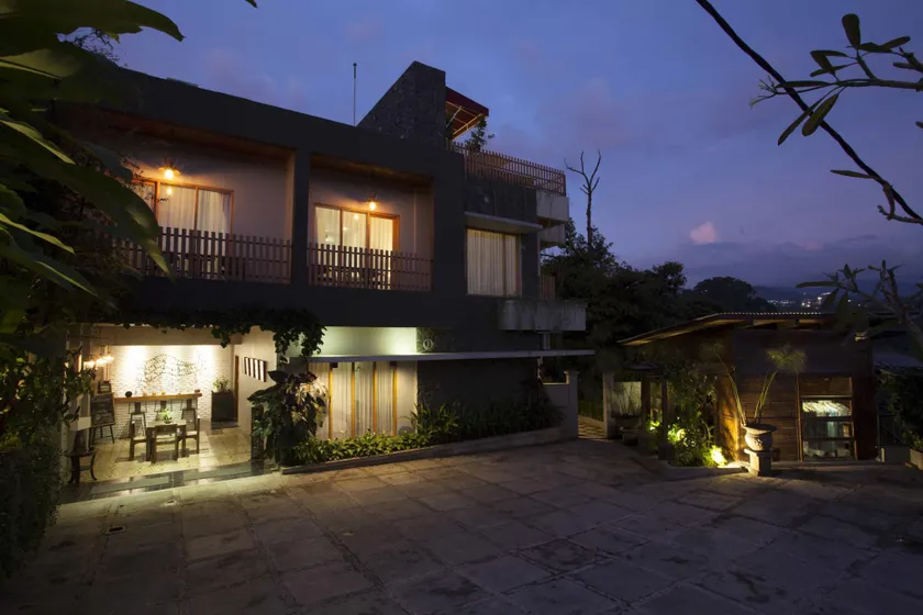 Casa de Apple Dago Bandung by RedDoorz - Image 1