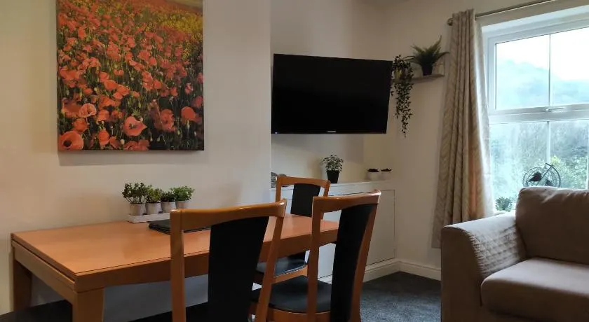 Oliver Wests Beautiful 1 Bedroom Retreat - Image 1