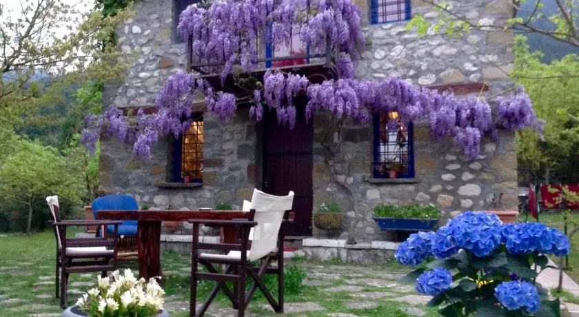 Marina's Stone Cottage - Image 1