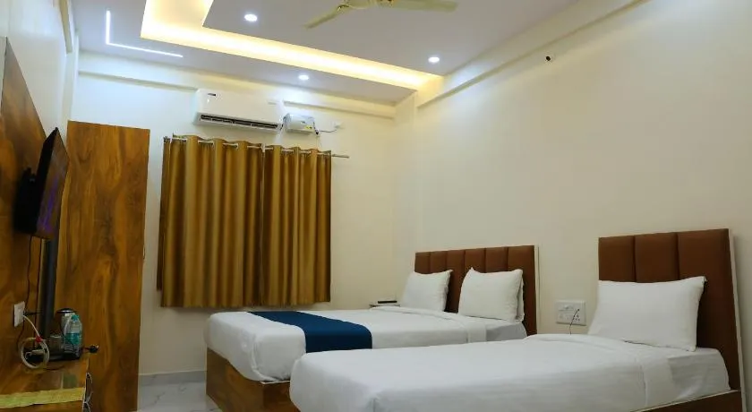 Hotel jetway - Image 1