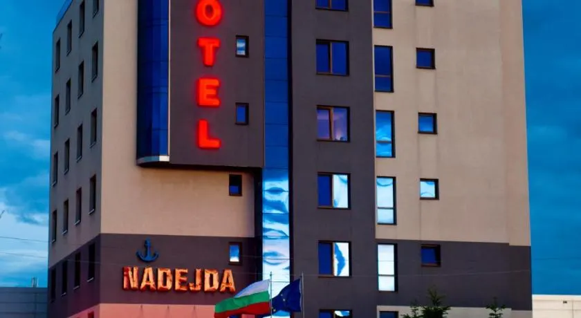 Nadejda Hotel - Image 1