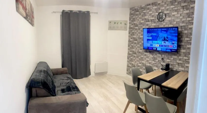 Bright apartment Disneyland Paris Wi-Fi - Image 1