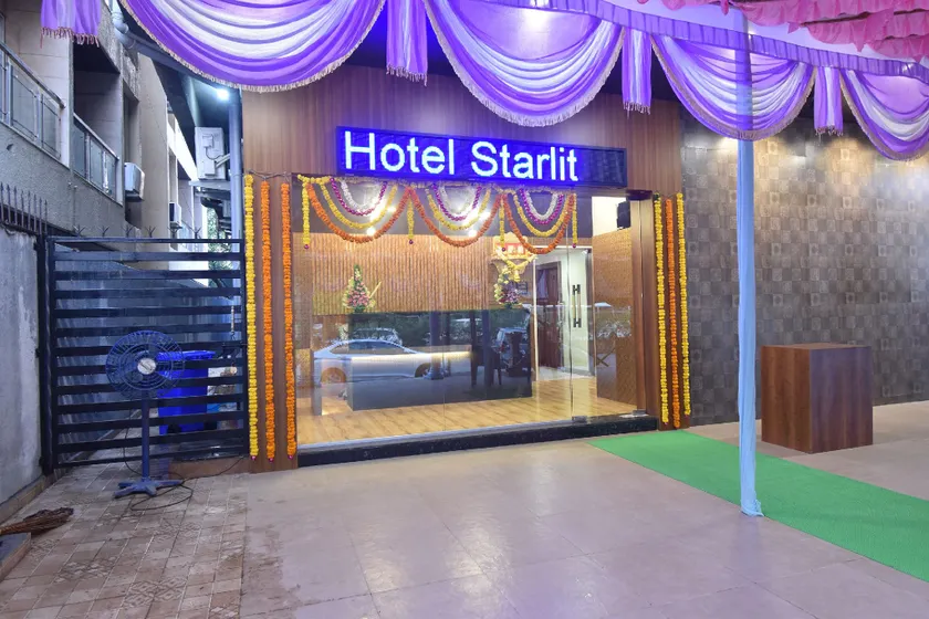 Hotel Starlit - Image 1