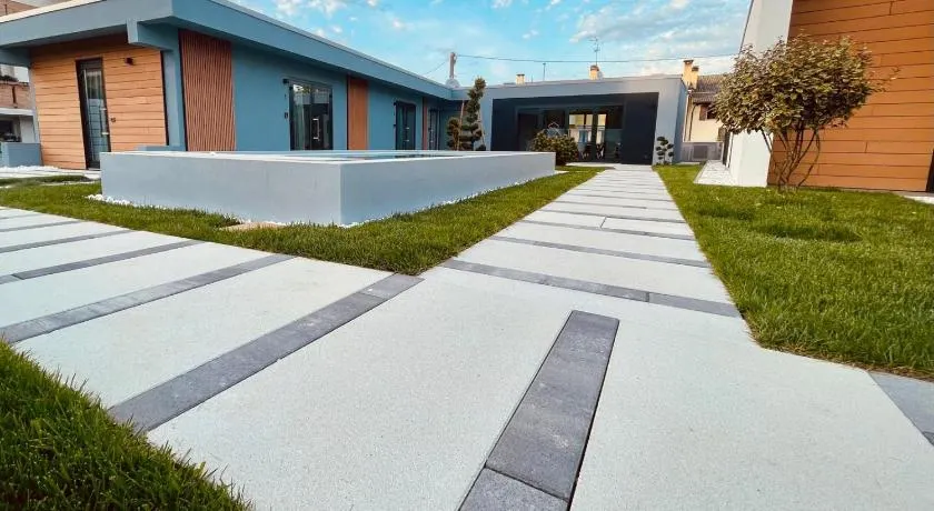 B&B Florida 7 - Image 1