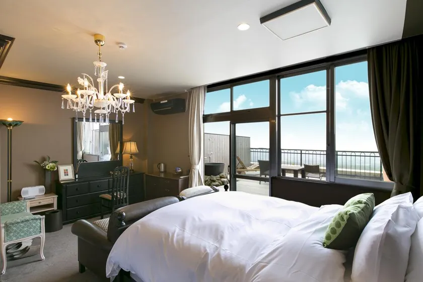 Auberge Tenku - Image 1