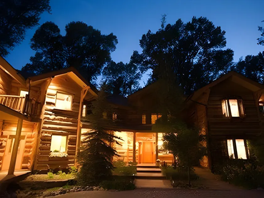 Bentwood Inn - Image 1