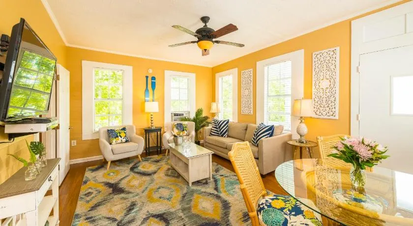 Rose Lane Villas - Image 1
