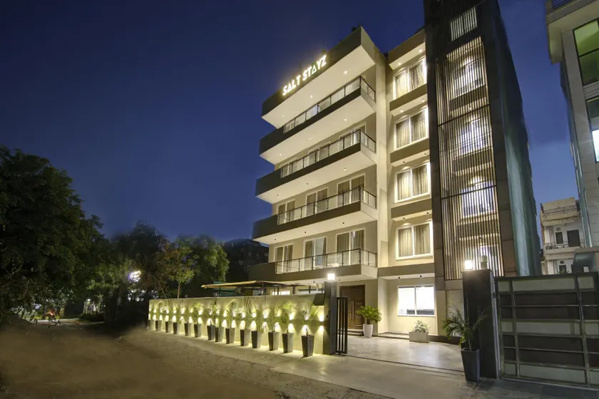 Saltstayz Select - Near Sohna Road City Center - Image 1