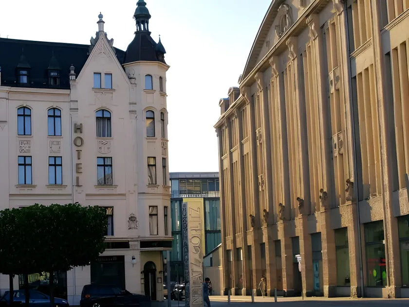 Hotel Am Goldenen Strauss - Image 1