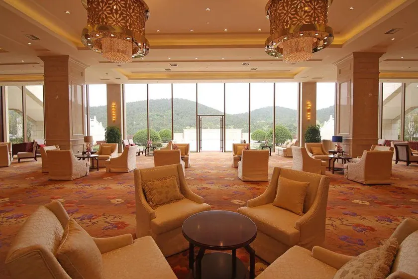 Kaishi Hot Spring Resort - Image 1