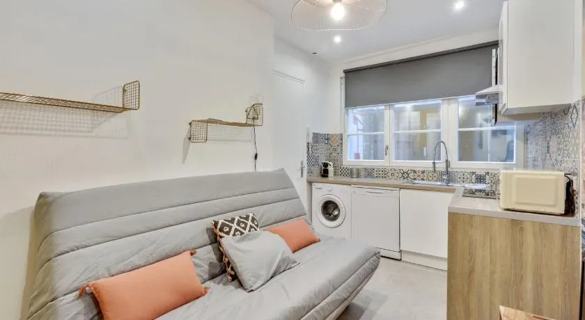 143 Suite La Française Superbe Appartement à Paris - Image 1