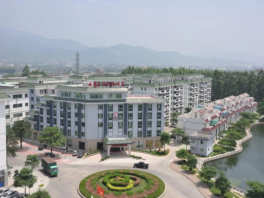 Xiamen Xi'an Jinling Hotel - Image 1